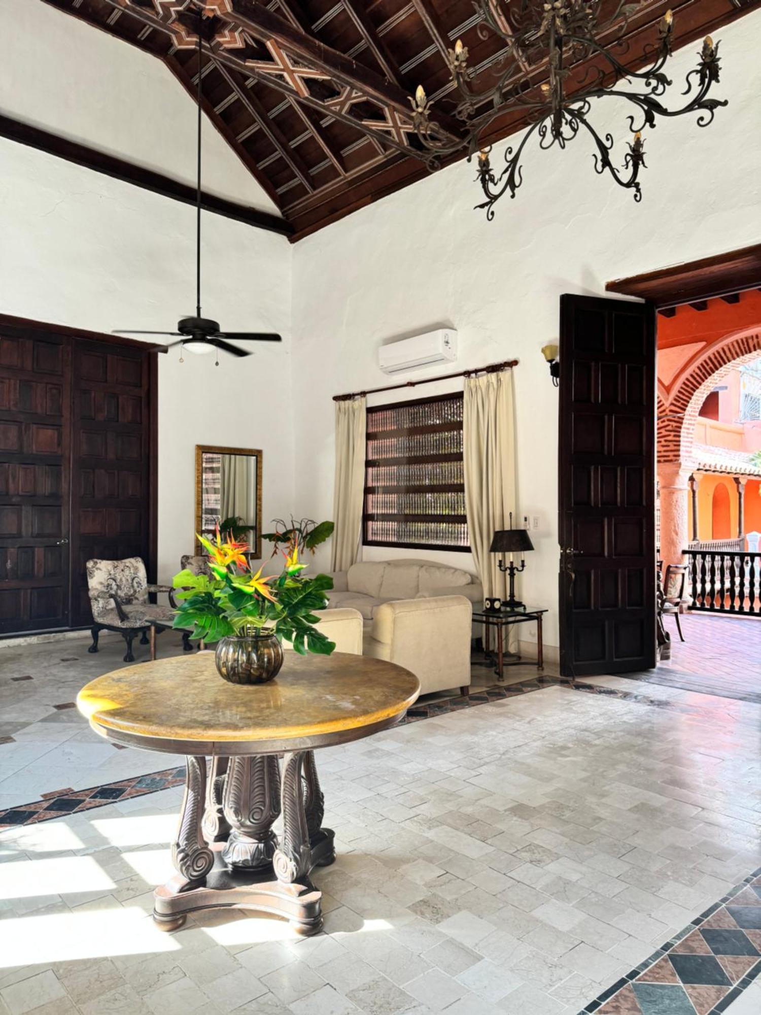 Вилла Casa Estrella Colonial Mansion Картахена Экстерьер фото